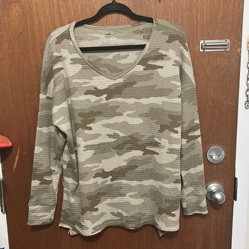 NWOT American Eagle Camo Waffle Long Sleeve